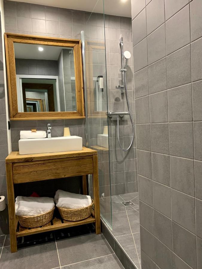 Bleu 1650 Hotel